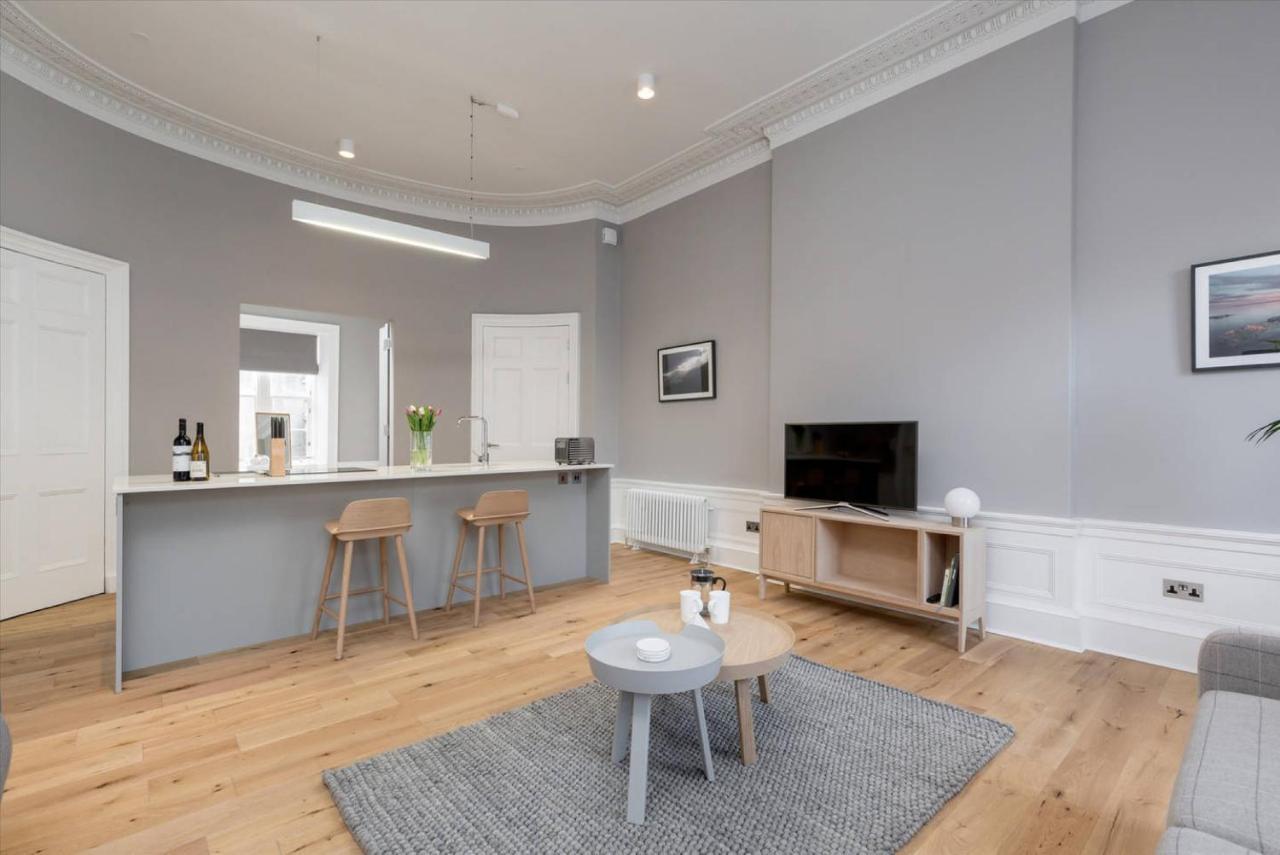 Joivy Spacious And Bright 1Bed Apt, Short Walk From Princes Street Édimbourg Extérieur photo