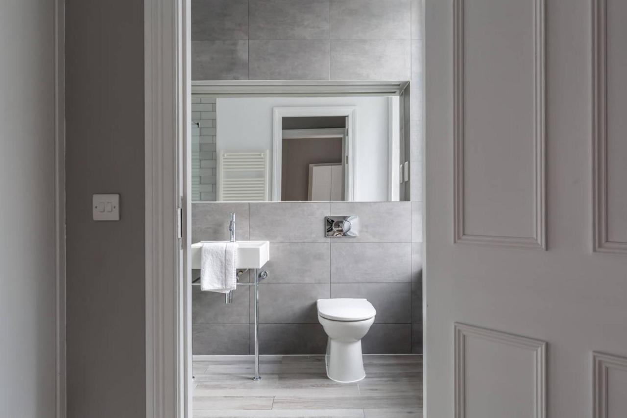 Joivy Spacious And Bright 1Bed Apt, Short Walk From Princes Street Édimbourg Extérieur photo